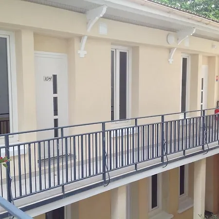 Jade 3* Aulnay-sous-Bois