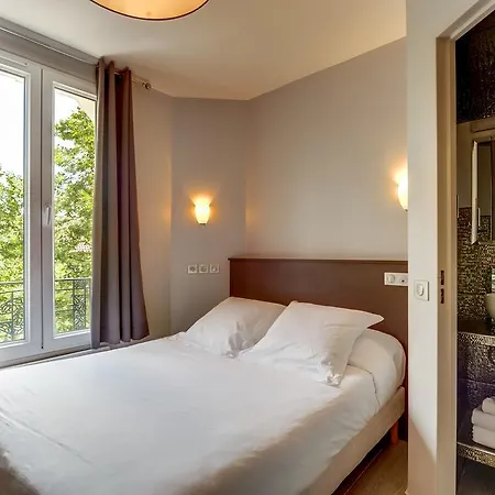 Jade Hotel 3*