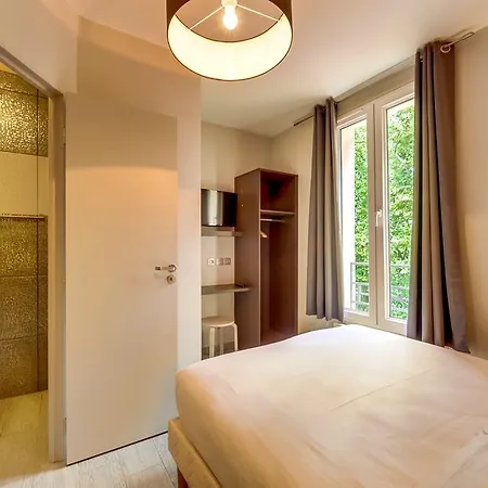 Jade Hotel 3*